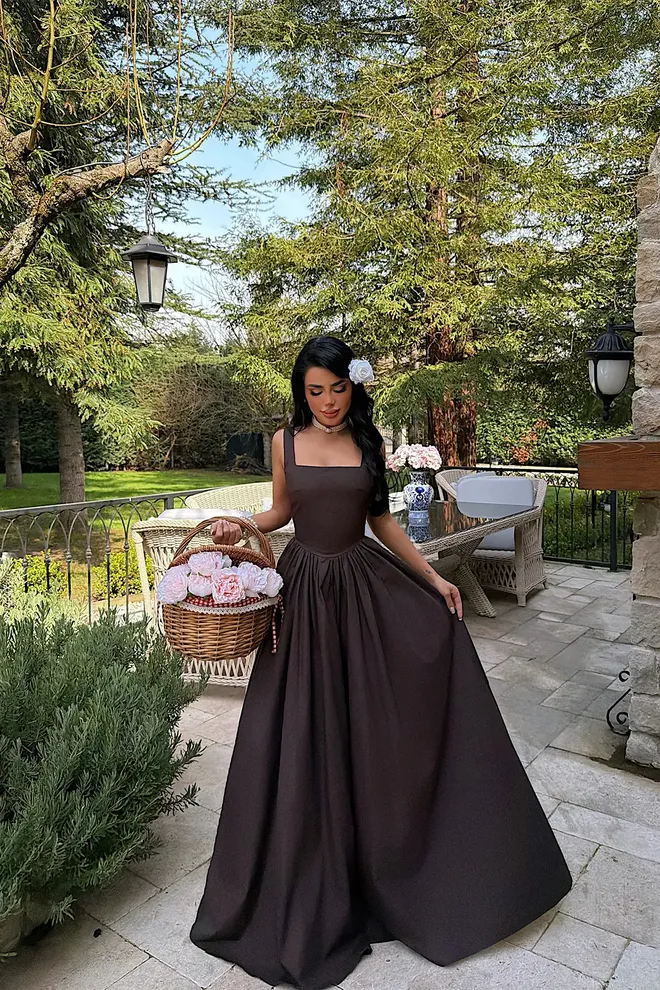 EYYO ATELIER Кафяв Елегантен Рокля С Вталена И Разкроена Кройка Дрехи на едро Винтидж