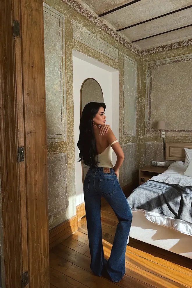 EYYO ATELIER Blue Mom Jeans With Straight Leg And Buttoned Closure Wholesale Clothing Vintage