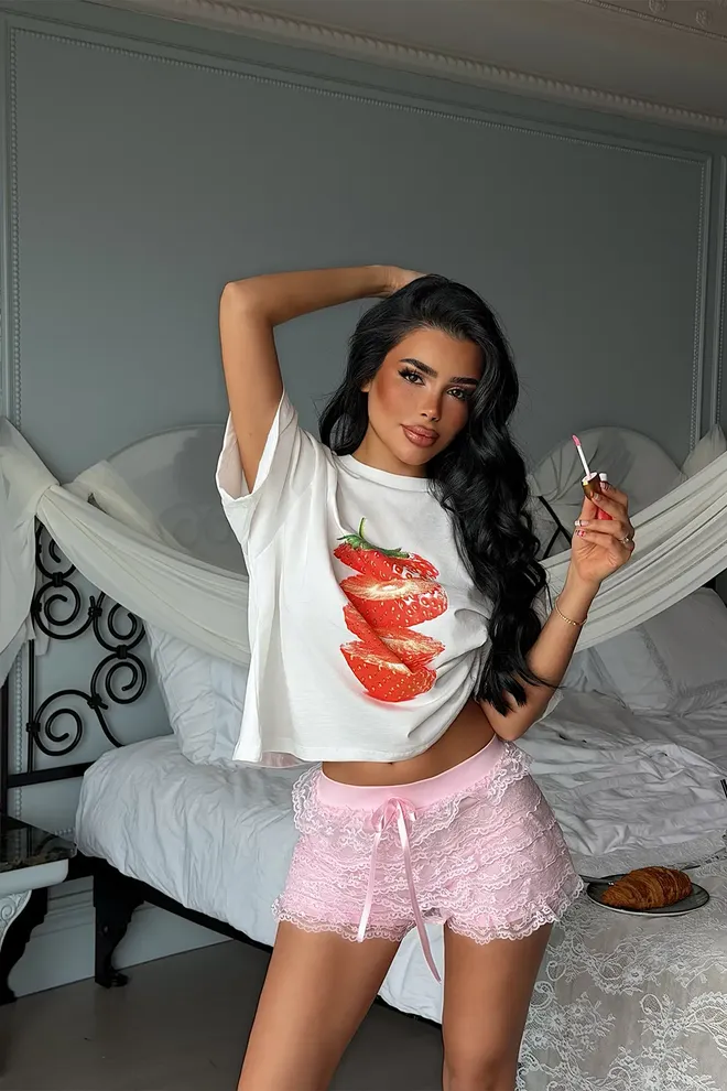 EYYO ATELIER Bela Ležerna Oversized Crop Majica Z Ovratnikom Z Okroglim Ovratnikom Oblačila na debelo Ležerno