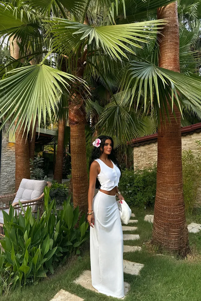 Ilia White Maisie Vest Skirt Suit Wholesale Clothing Spring