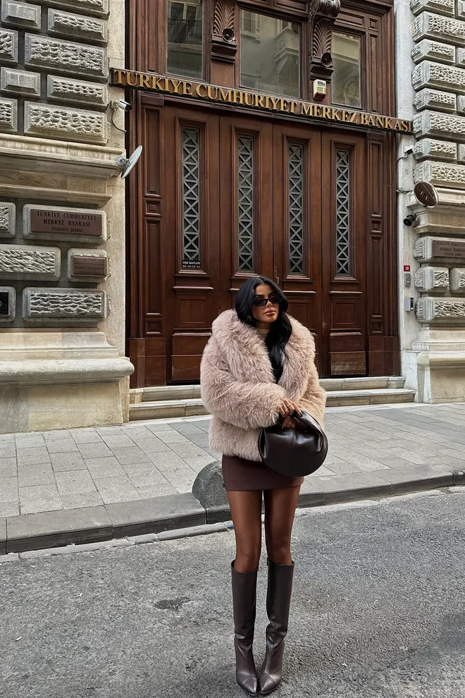 EYYO ATELIER Pelliccia Corta In Polvere Abbigliamento all'ingrosso Casuale