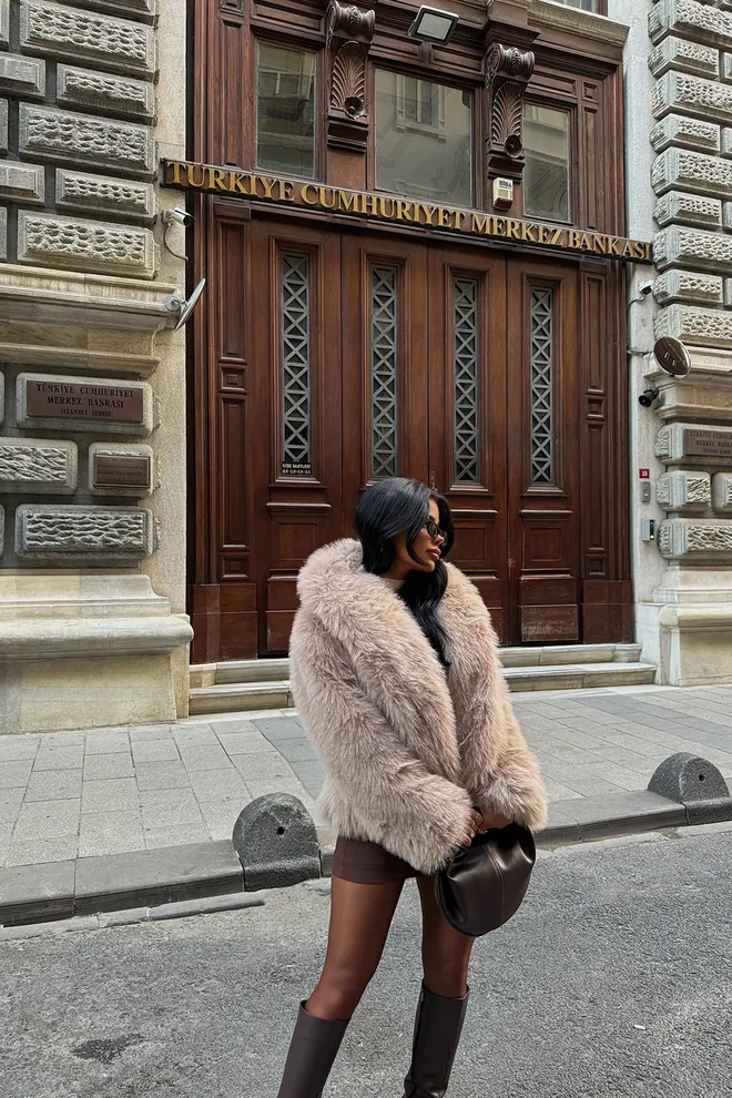 EYYO ATELIER Powder Short Fur Wholesale Clothing Elastane