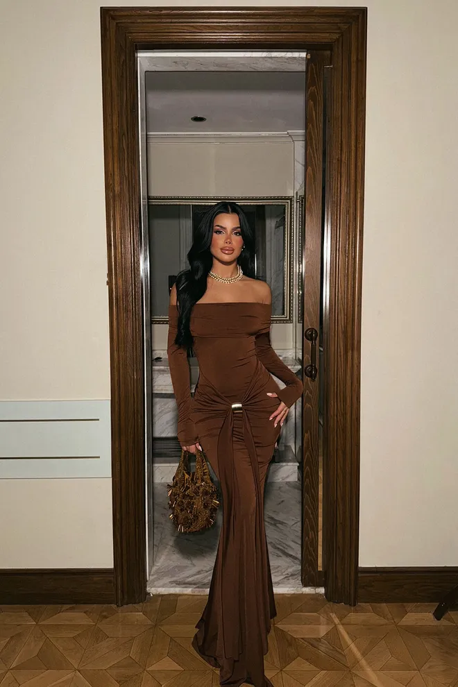 EYYO ATELIER Rjava Obleka Z Dolgimi Rokavi Oblačila na debelo Eleganten