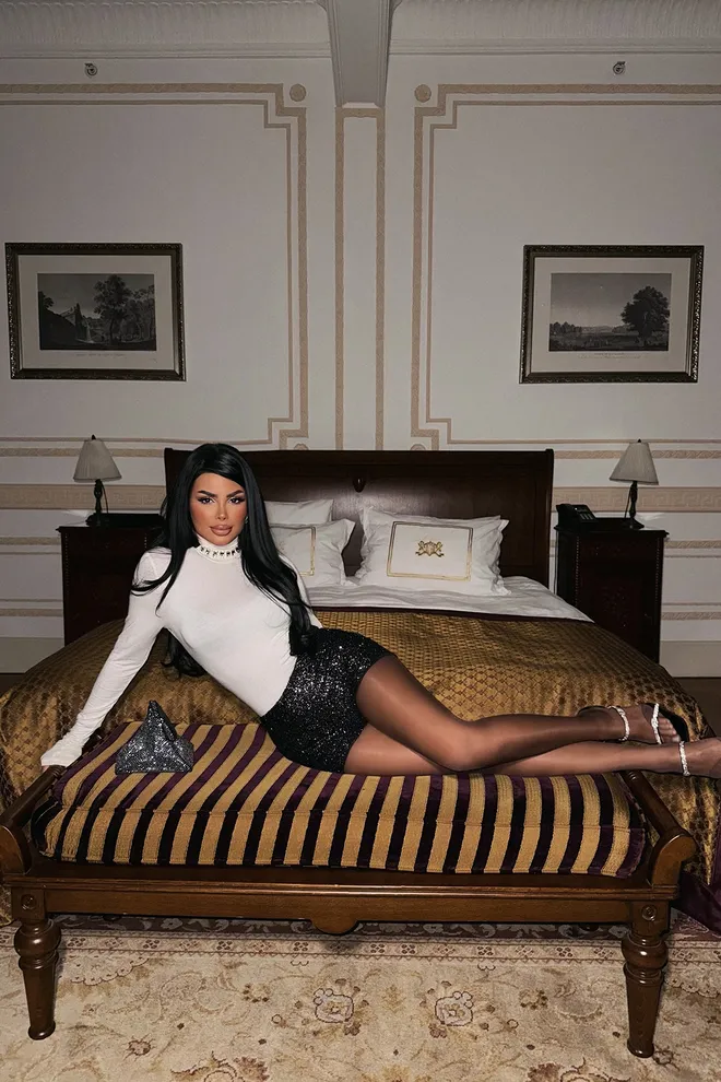 EYYO ATELIER Pantaloncini Grigi Con Dettagli In Paillettes Abbigliamento all'ingrosso Autunno