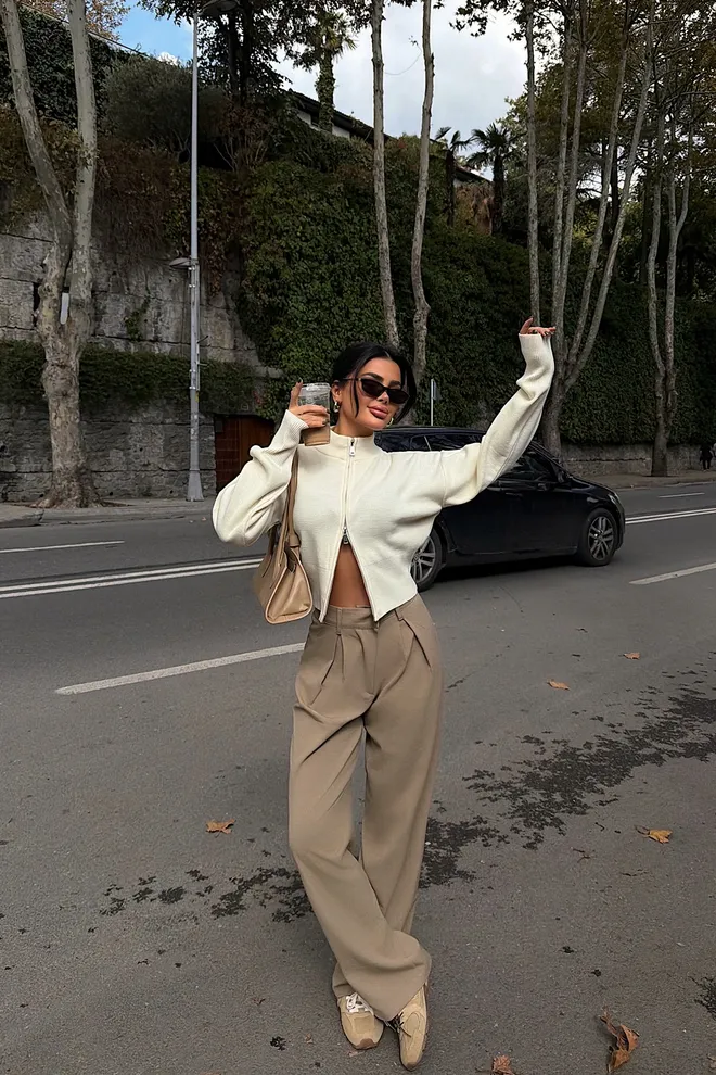 EYYO ATELIER Beige Cardigan Zip Up High Neck Crop – Regular Fit Wholesale Clothing Fall