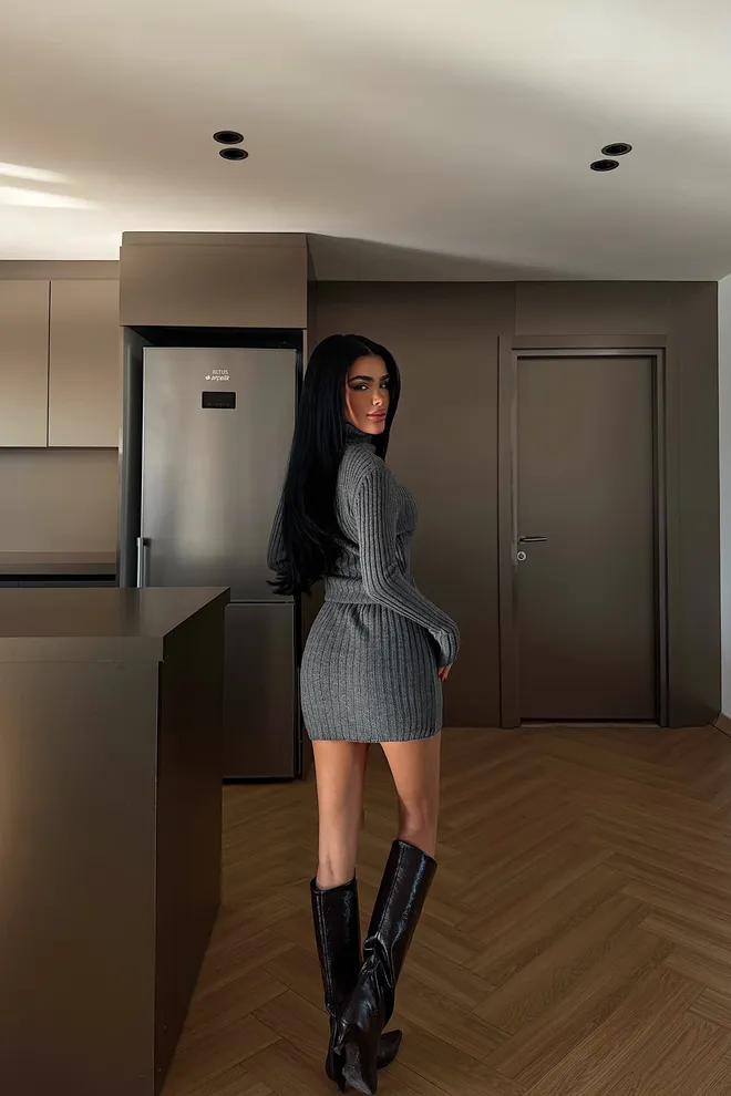 EYYO ATELIER Seksi Siva Bodycon Mini Haljina Sa Turtle Neck Veleprodaja odjeće Jesen