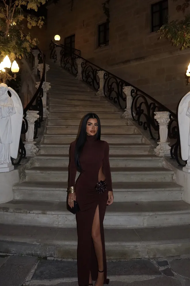 EYYO ATELIER Robe Longue À Détail De Roses Marron Vêtements en gros Sexy