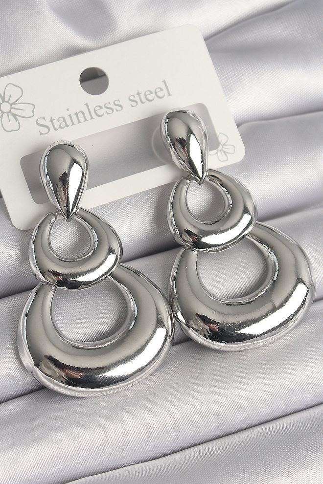 Ebijuteri Messing Zilverkleurige Damesoorbellen Met Druppeldetail En Swingend Ringpatroon Groothandel Kleding 0