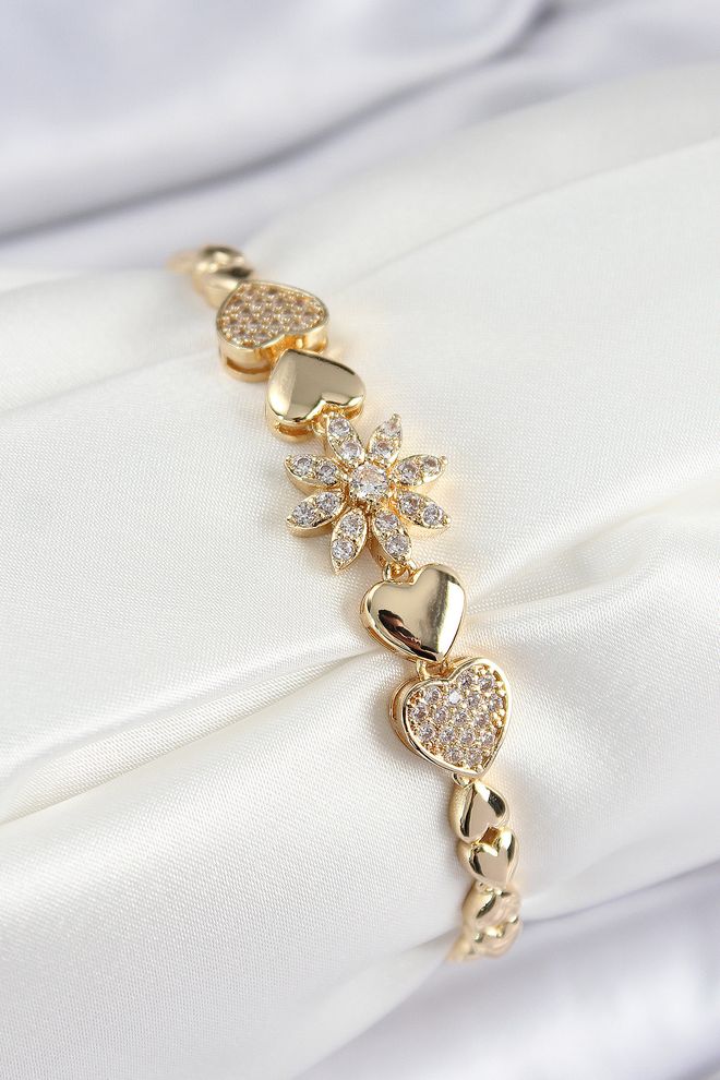 Ebijuteri Pirinç Zirkon Taşlı Kalp Detaylı Çiçek Model Gold Renk Kadın Bileklik Toptan Giyim 0
