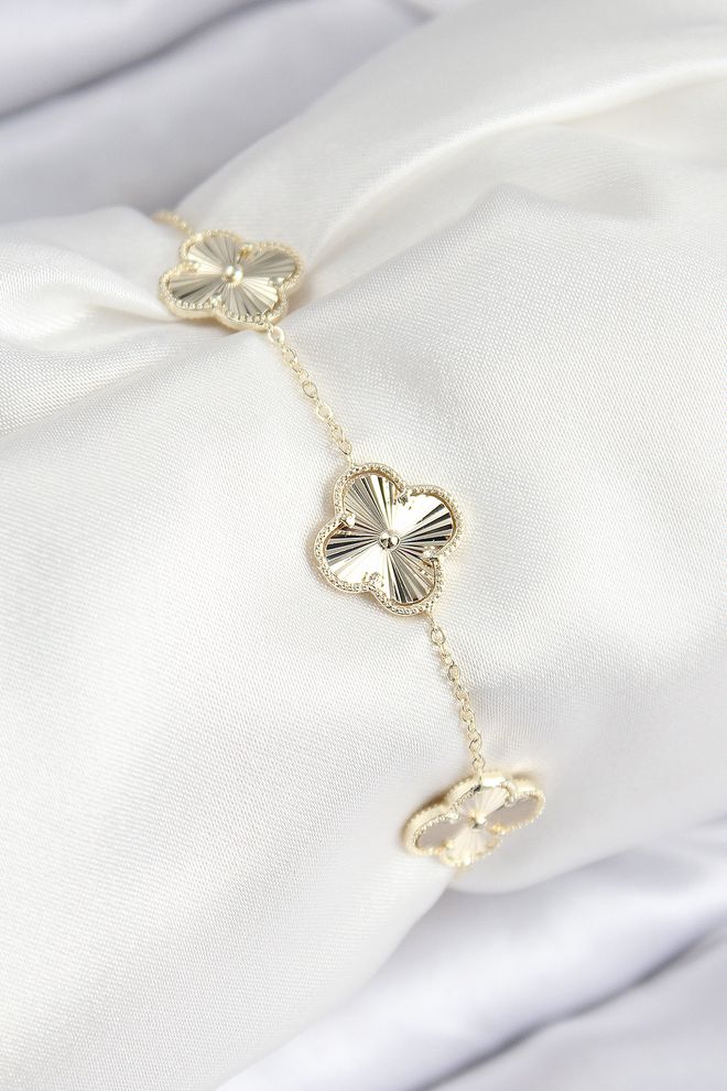 Ebijuteri Vip Brass Clover Pattern Gold Color Women's Bracelet Wholesale Clothing 0