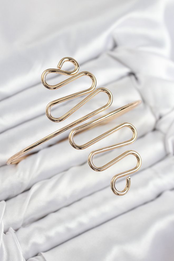 Ebijuteri Pulseira De Cintura Feminina Com Padrão Curvo De Latão Cor Dourada Roupas por atacado 0