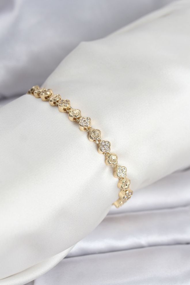 Ebijuteri Pulsera Para Mujer De La Serie Viping Con Lentejuelas Patrón De Trébol Y Circonitas Color Dorado Ropa al por mayor 0