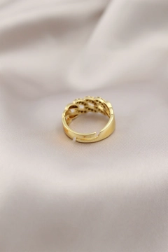 A wholesale clothing model wears 14897 - Adjustable Ring With Zircon - Gold, Turkish wholesale Ring of Ebijuteri
