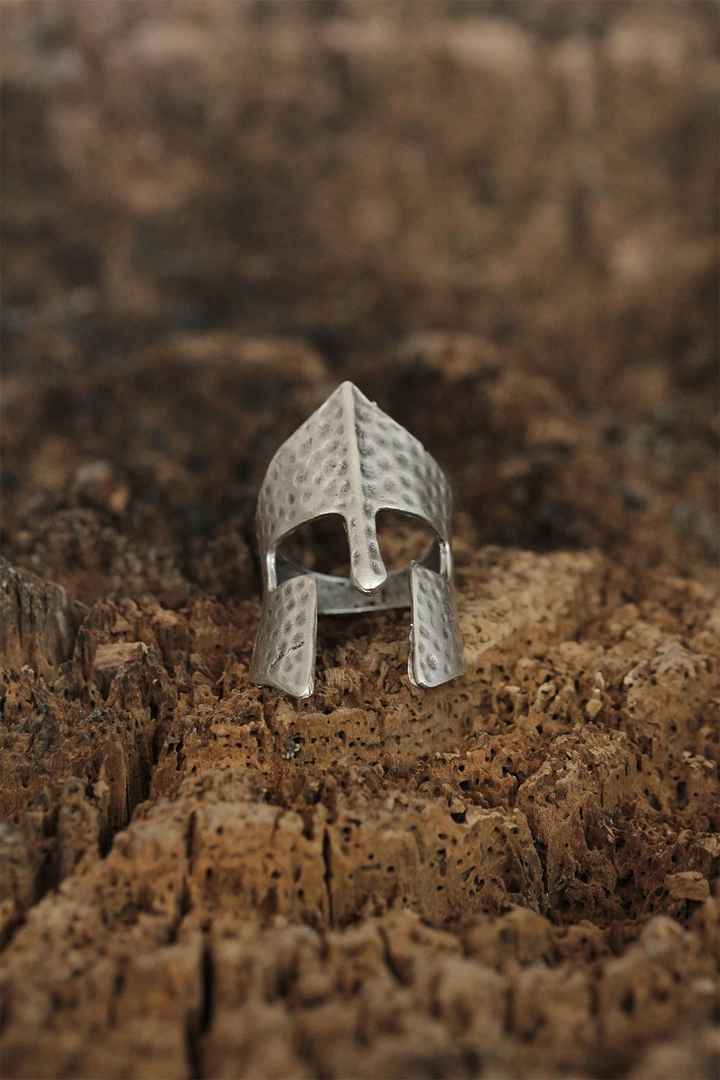 A wholesale clothing model wears 20575 - Adjustable Ring - Silver, Turkish wholesale Ring of Ebijuteri