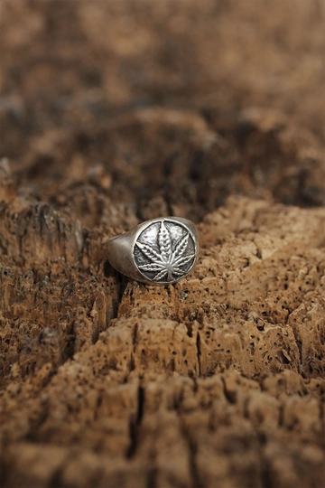 A wholesale clothing model wears  Adjustable Ring - Silver
, Turkish wholesale Ring of Ebijuteri