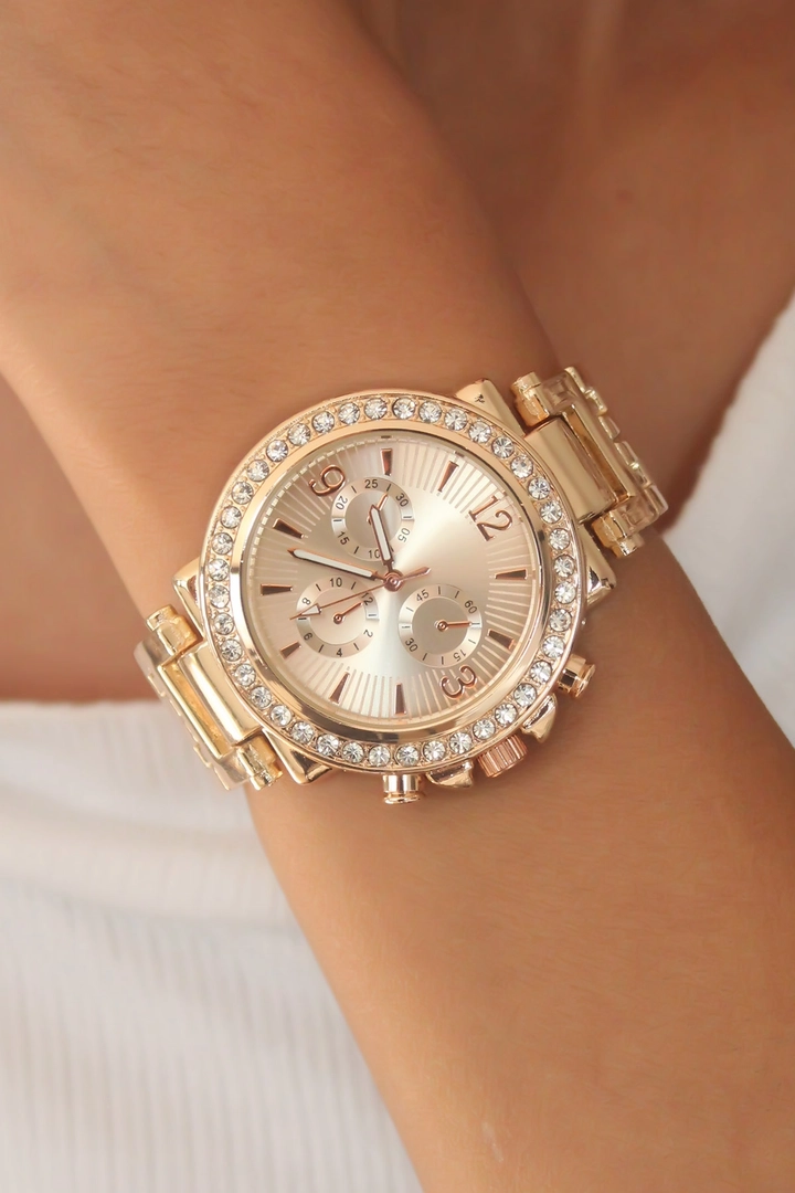 A wholesale clothing model wears 30381 - Watch - Rose, Turkish wholesale Watch of Ebijuteri