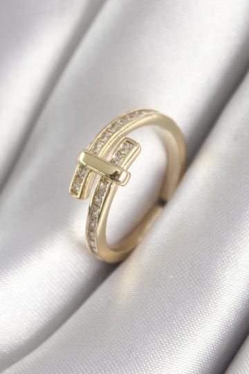 A wholesale clothing model wears  Brass Gold Color Zircon Stone Women's Ring
, Turkish wholesale Ring of Ebijuteri