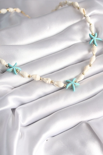 A wholesale clothing model wears  White Seashell Model Starfish Figure Women's Necklace
, Turkish wholesale Necklace of Ebijuteri