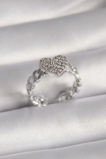 A wholesale clothing model wears  Brass Zircon Stone Heart Model Ring - Silver
, Turkish wholesale Ring of Ebijuteri