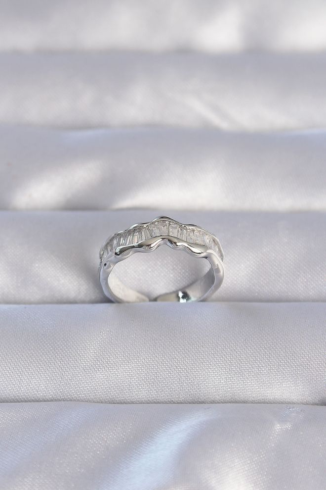 Ebijuteri Ρυθμιζόμενο Δαχτυλίδι Από Ορειχάλκινο Ασημί Χρώμα Zircon Stone Κυματιστό Μοντέλο Waterway Χονδρικό εμπόριο ενδυμάτων 0