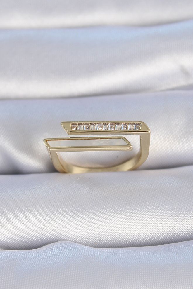 Ebijuteri Pirinç Gold Renk Zirkon Taşlı Beyaz Sedef Detay Kadın Yüzük Toptan Giyim 0