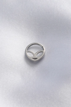 A wholesale clothing model wears 40531 - 316L Surgical Steel Piercing - Silver, Turkish wholesale Piercing of Ebijuteri