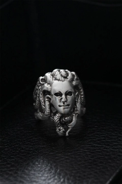 A wholesale clothing model wears 20842 - Adjustable Ring - Silver, Turkish wholesale Ring of Ebijuteri