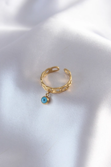 Ένα μοντέλο χονδρικής πώλησης ρούχων φοράει  Ατσάλινο Ρυθμιζόμενο Δαχτυλίδι - Χρυσό
, τούρκικο Δαχτυλίδι χονδρικής πώλησης από Ebijuteri