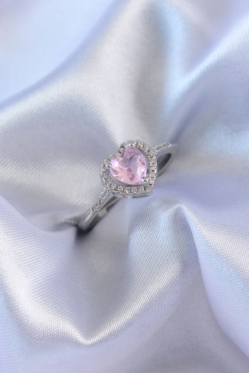 A wholesale clothing model wears  Silver Color Pink Zircon Stone Heart Charm Model Brass Women's Ring
, Turkish wholesale Ring of Ebijuteri