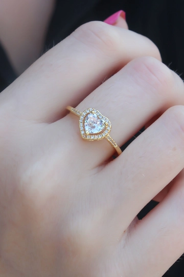 A wholesale clothing model wears  Gold Color Zircon Stone Heart Model Brass Women's Ring
, Turkish wholesale Ring of Ebijuteri