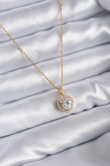 A wholesale clothing model wears  316L Steel Chain Gold Color Zircon Stone Heart Model Charm Women's Necklace
, Turkish wholesale Necklace of Ebijuteri