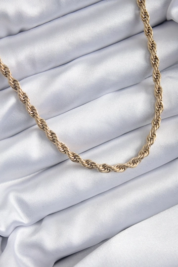 A wholesale clothing model wears  316L Steel Gold Color Twist Model Women's Necklace
, Turkish wholesale Necklace of Ebijuteri