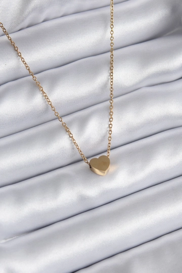 A wholesale clothing model wears  316L Steel Gold Color Heart Model Women's Necklace
, Turkish wholesale Necklace of Ebijuteri