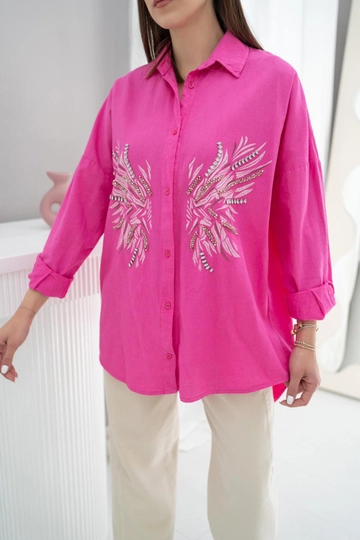 A wholesale clothing model wears  Patterned And Stoned Shirt - Fuchsia
, Turkish wholesale  of Elisa