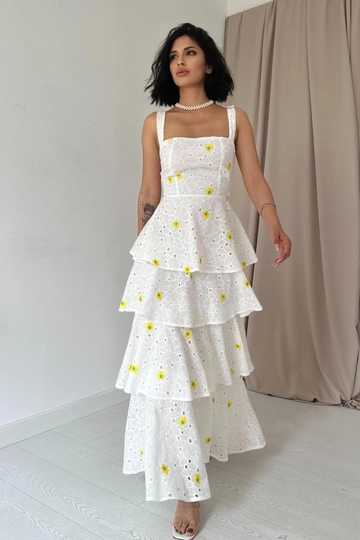 Ένα μοντέλο χονδρικής πώλησης ρούχων φοράει  Φόρεμα Με Στρώσεις Γραβάτας - Κίτρινο
, τούρκικο Φόρεμα χονδρικής πώλησης από Elisa