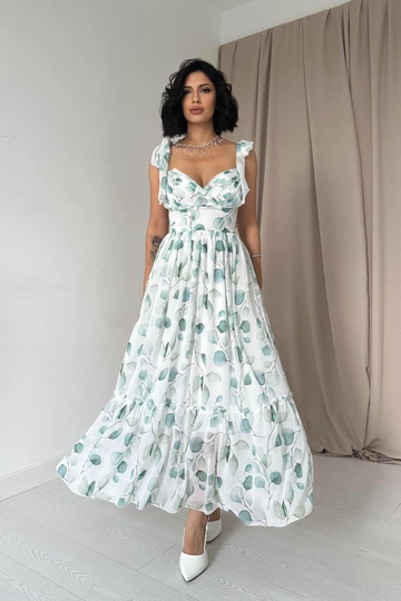 Ένα μοντέλο χονδρικής πώλησης ρούχων φοράει  Φόρεμα Σιφόν Ντραπέ - Πράσινο
, τούρκικο Φόρεμα χονδρικής πώλησης από Elisa