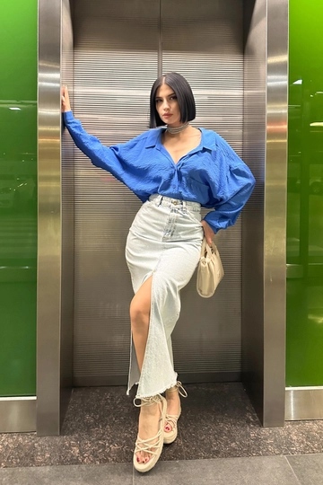 A wholesale clothing model wears  Slit Denim Skirt - Light Blue
, Turkish wholesale Skirt of Elisa