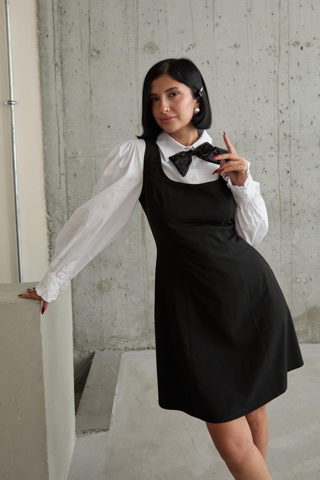 L&C Robe Noire Mini Ligne A Avec Manches Longues Bouffantes Vêtements en gros Décontracté