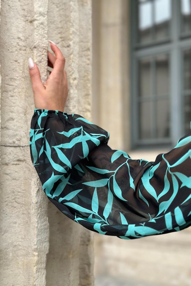 L&C فستان أسود أنيق بنمط أزهار وستايل لف ماكسي ملابس بالجملة ربيع