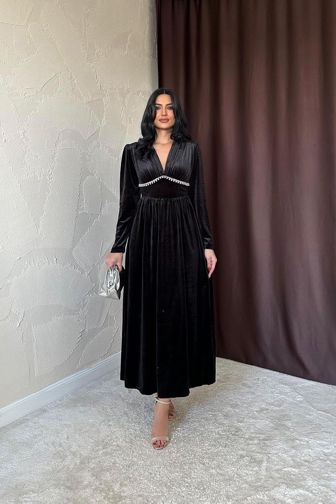 L&C Zwarte Elegante Fit And Flare Jurk Met Diepe Halslijn Groothandel Kleding Formeel