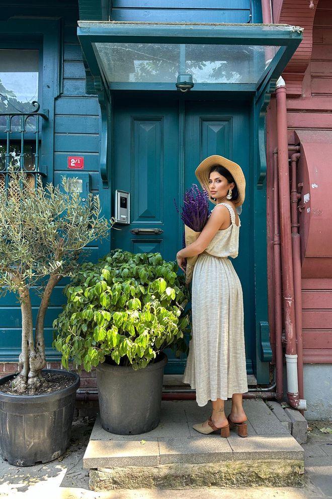 L&C Beige Fit And Flare Dress With Square Neck Wholesale Clothing Beach