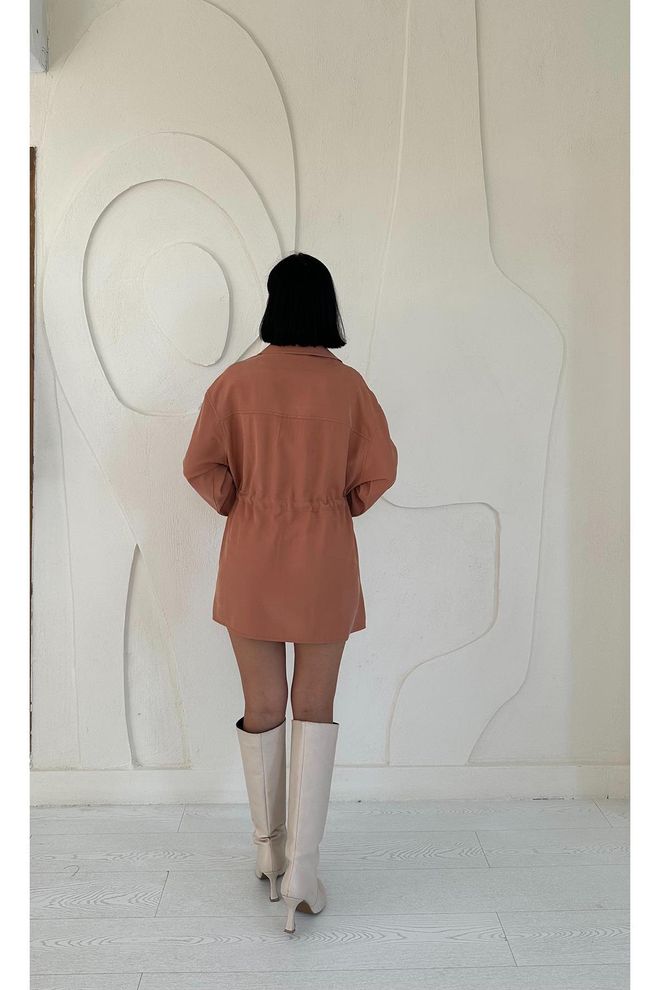 L&C Rjava Ležerna Eleganten Majica Z Zarezanim Vratom Oblačila na debelo Pomlad