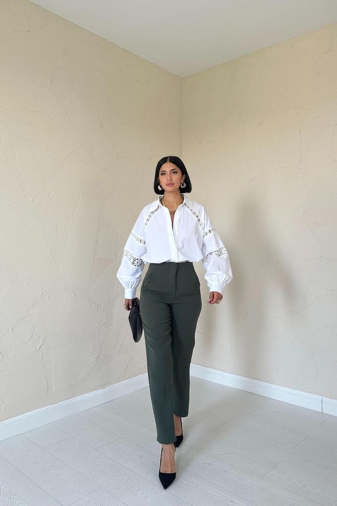 Elisa Pantaloni Con Pinces E Gamba Stretta Cachi Abbigliamento all'ingrosso Formale