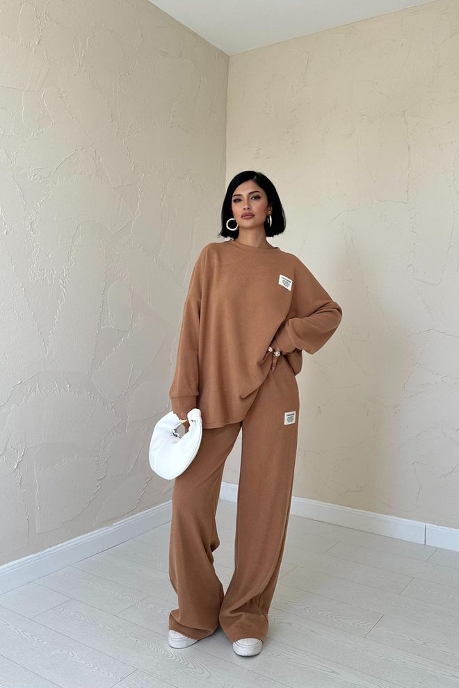 Elisa Set Classico Maglione E Pantaloni In Velluto A Coste Cammello Abbigliamento all'ingrosso Modesto