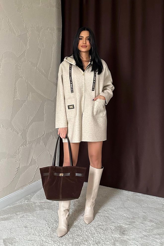 L&C السترة البيج ذات الغطاء للرُّبْع والخريف ملابس بالجملة لا يوجد قماش