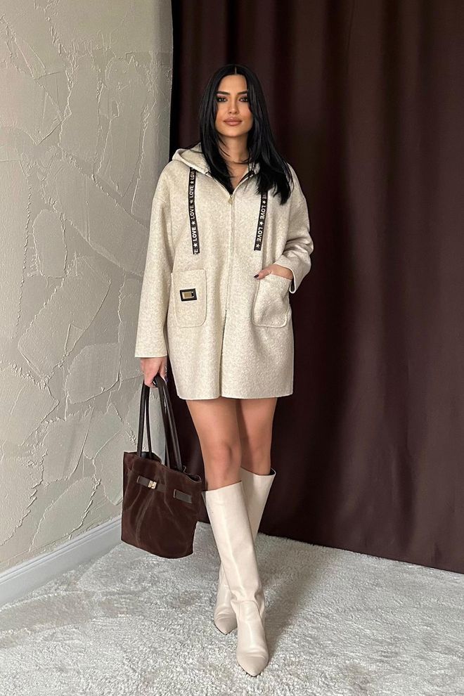 L&C السترة البيج ذات الغطاء للرُّبْع والخريف ملابس بالجملة محتشم