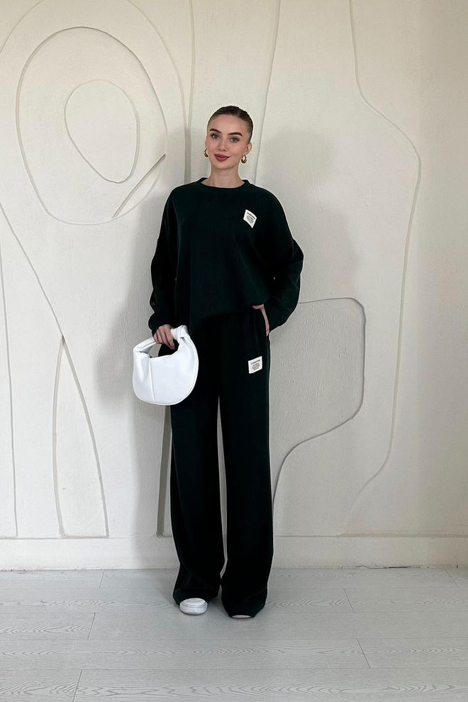 Elisa Set Classico Con Maglione E Pantaloni A Costine Verde Scuro Abbigliamento all'ingrosso Modesto