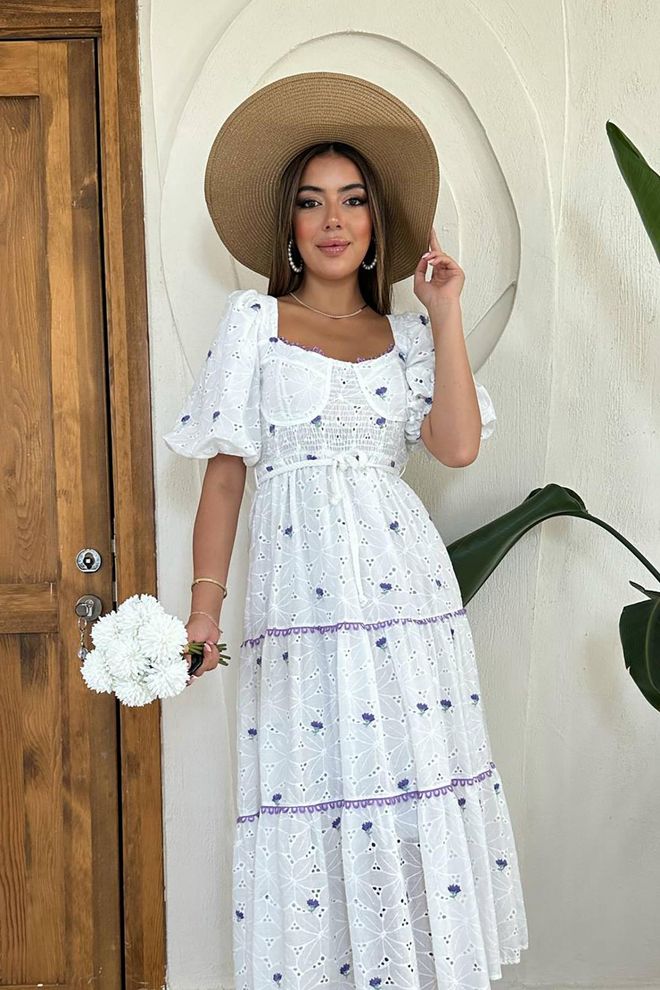 L&C أبيض فستان بوهو بقصة A وأكمام بكشكش ملابس بالجملة عيد ميلاد