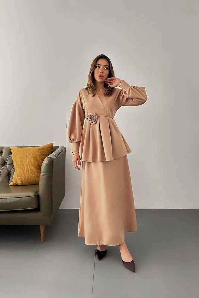Elisa Set Beige Elegante Modesto Formale Abbigliamento all'ingrosso Modesto