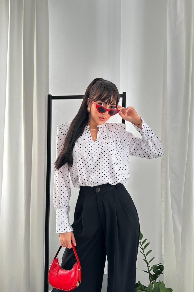 Elisa Camicetta Elegante Bianca A Pois Abbigliamento all'ingrosso Casuale